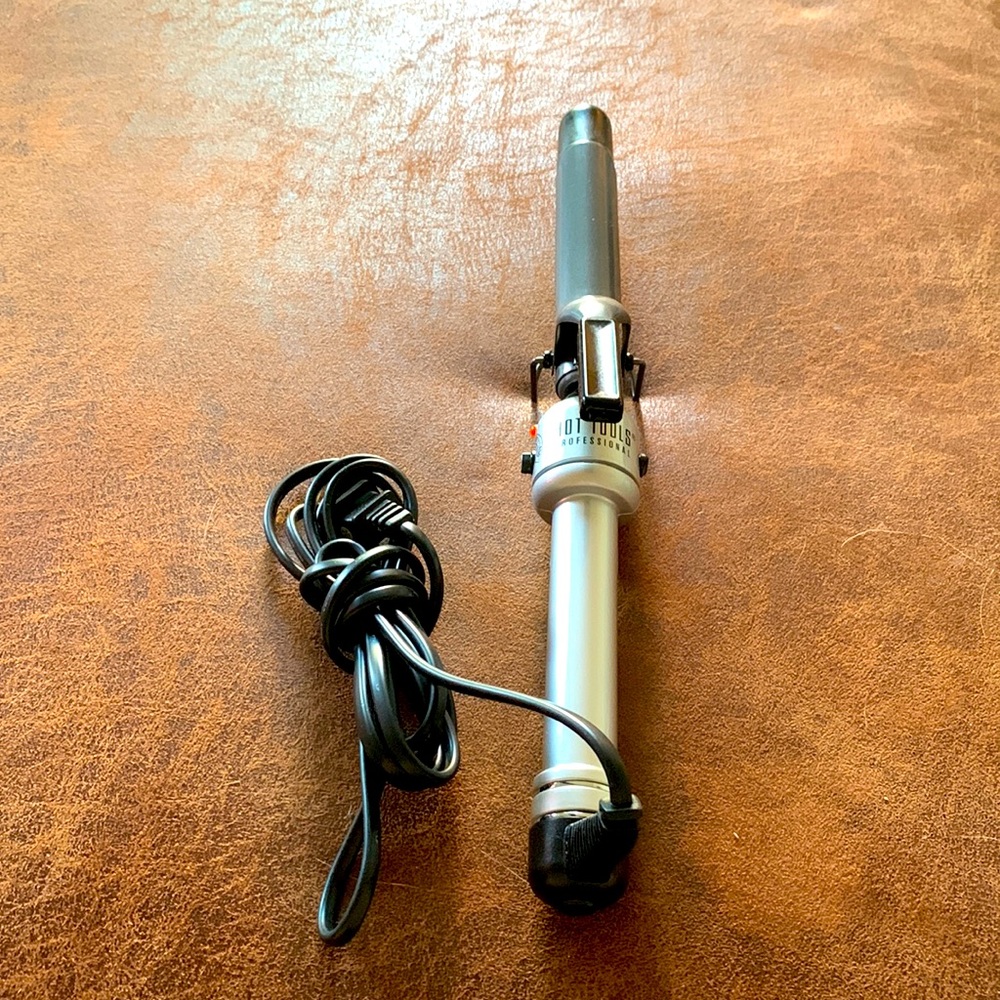 Silver Hot Tools 1” Curling Iron